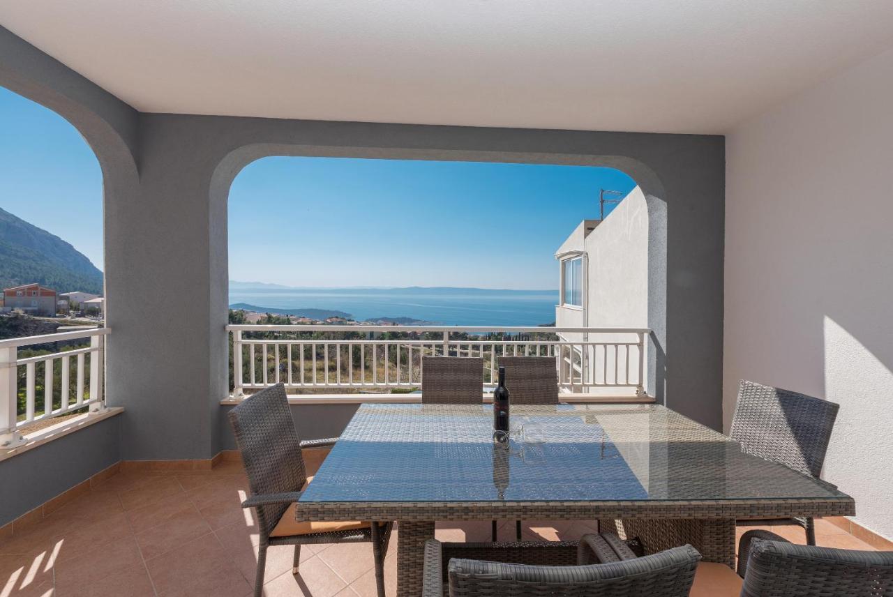 Villa Violeta With Amazing Sea View Макарска Экстерьер фото