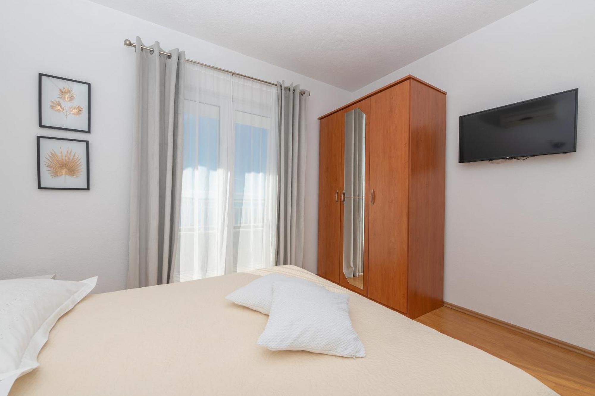 Villa Violeta With Amazing Sea View Макарска Экстерьер фото